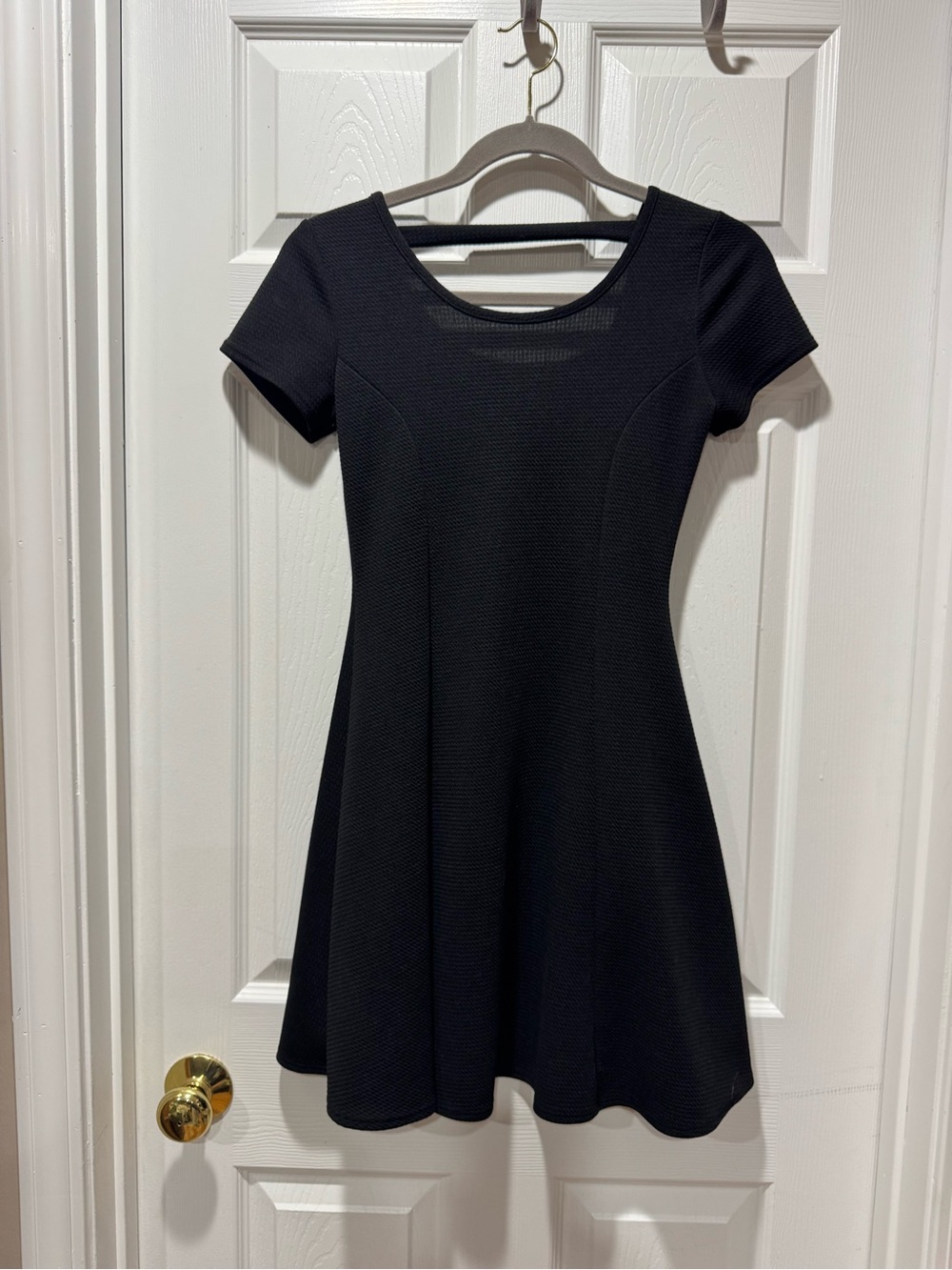 Attractive Black Short-Sleeve Fit & Flare Flattering Dress